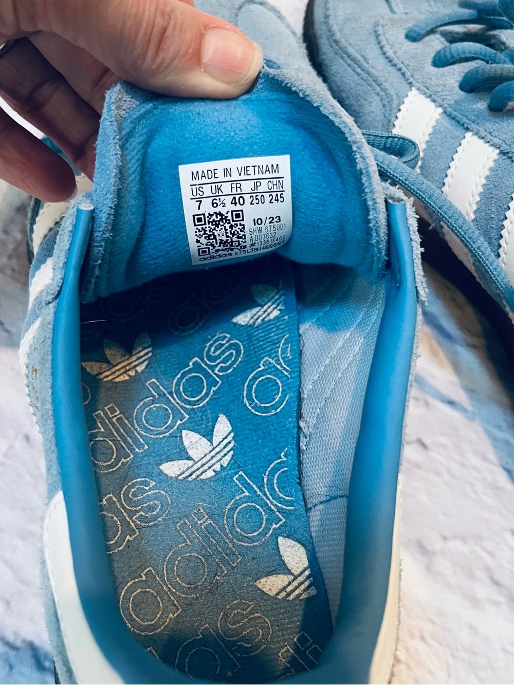 adidas spezials Blue Suede shoes Sneakers with White Stripes dark gum soles 7/9 - Picture 5 of 9